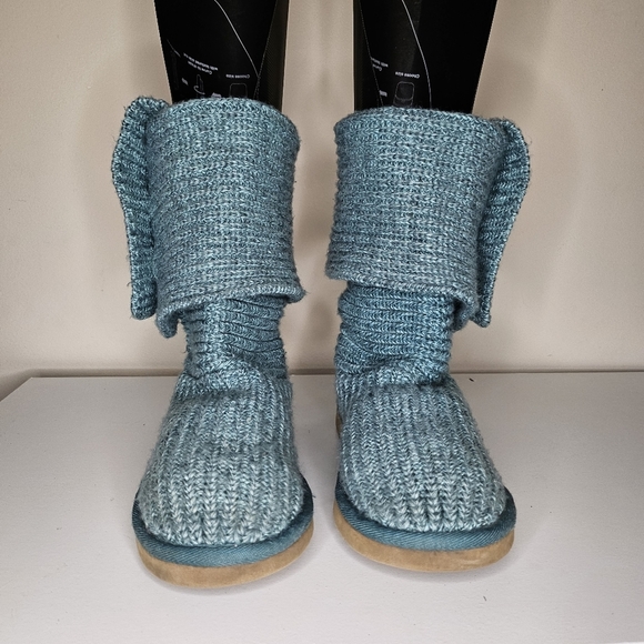 Ugg Women's Shoes Classic Cardy Knit Ugg Boots - Picture 5 of 16